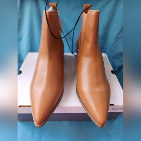 Liz Claiborne Womens Barrington Stacked Heel Booties honey ginger color - Picture 9 of 12